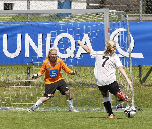 UNIQAStrableggTORSCHUSS