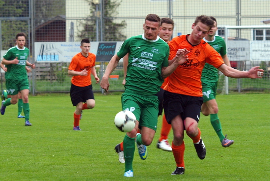 Bruckmuehl Voecklabruck Dannenbaum 280413 (2)