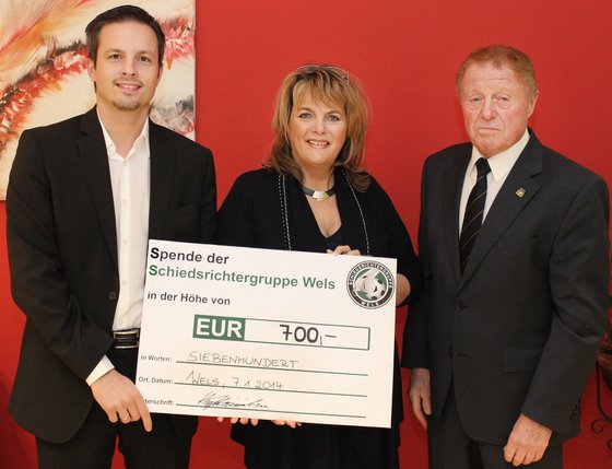 Welser Schiedsrichter helfen - Referees unterstützen Familie