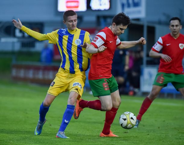 Fussball Askoe Donau Linz vs FC Wels 15.04.2016-20