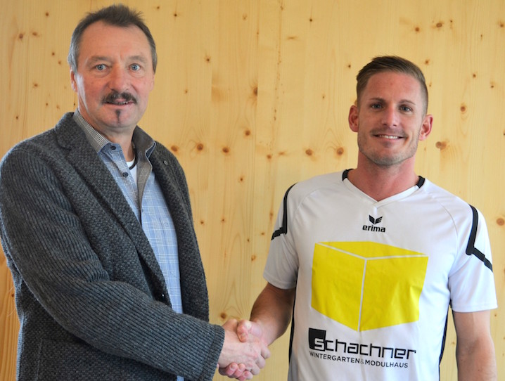 Praesident Ernst Schachner begruesst Peter Orosz