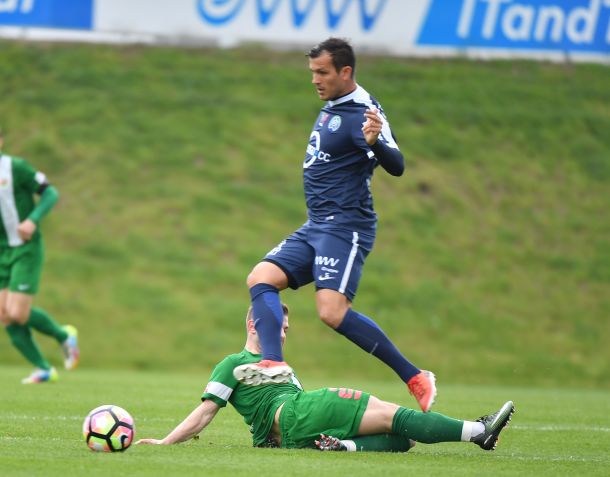 Fussball FC Wels vs WSC Hertha Wels 15.04.2017-7