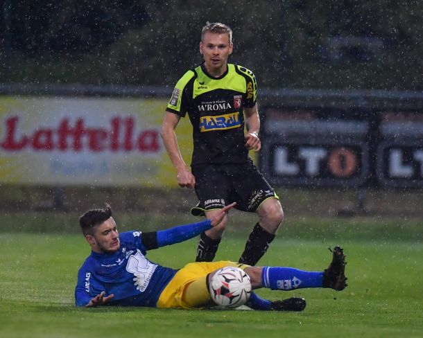 Fussball Askoe Donau Linz vs DSG Union Perg 13.04.2018-10