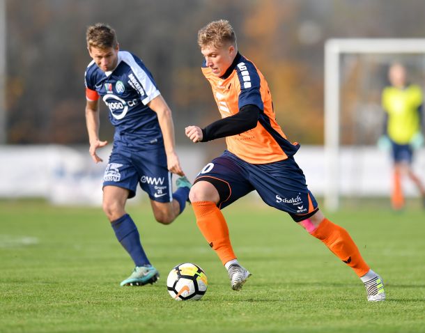 Fussball Hertha WSC Wels vs SV Wallern 04.11.2017-3