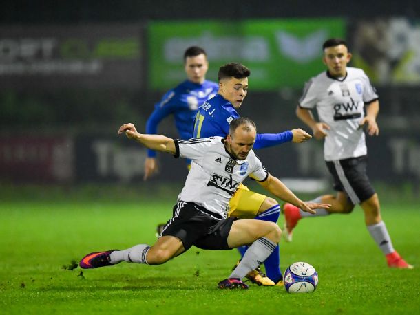 Fussball Askoe Donau Linz vs Union Edelweiss Linz 20.10.2017-2