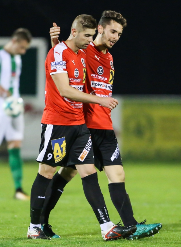 RIP 171013 023-ID46561-587x800