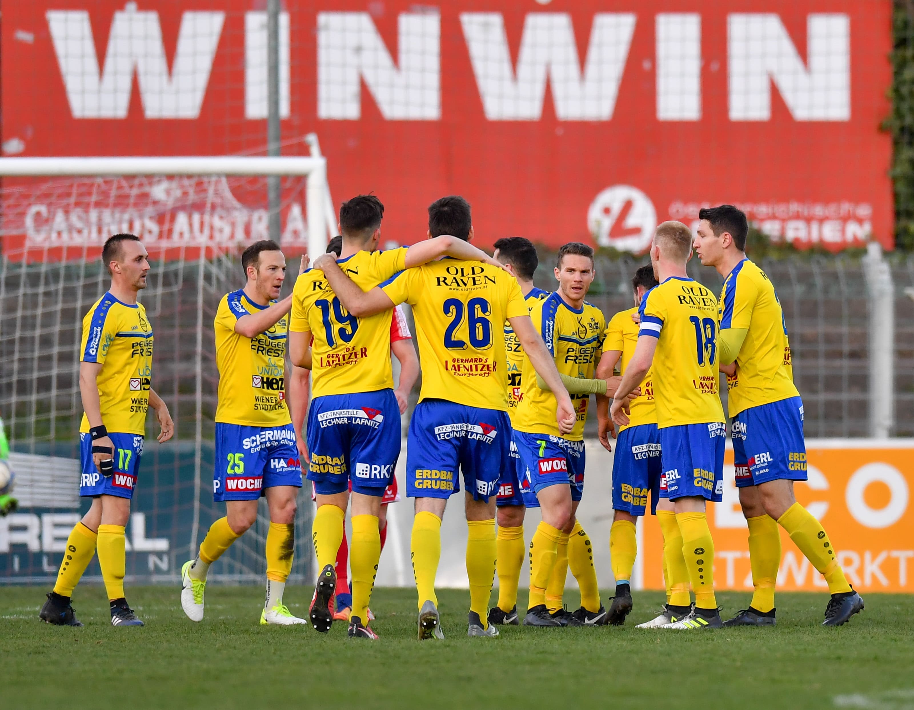 Fussball SK Vorwaerts Steyr vs SV Lafnitz 06.04.2018-9-min