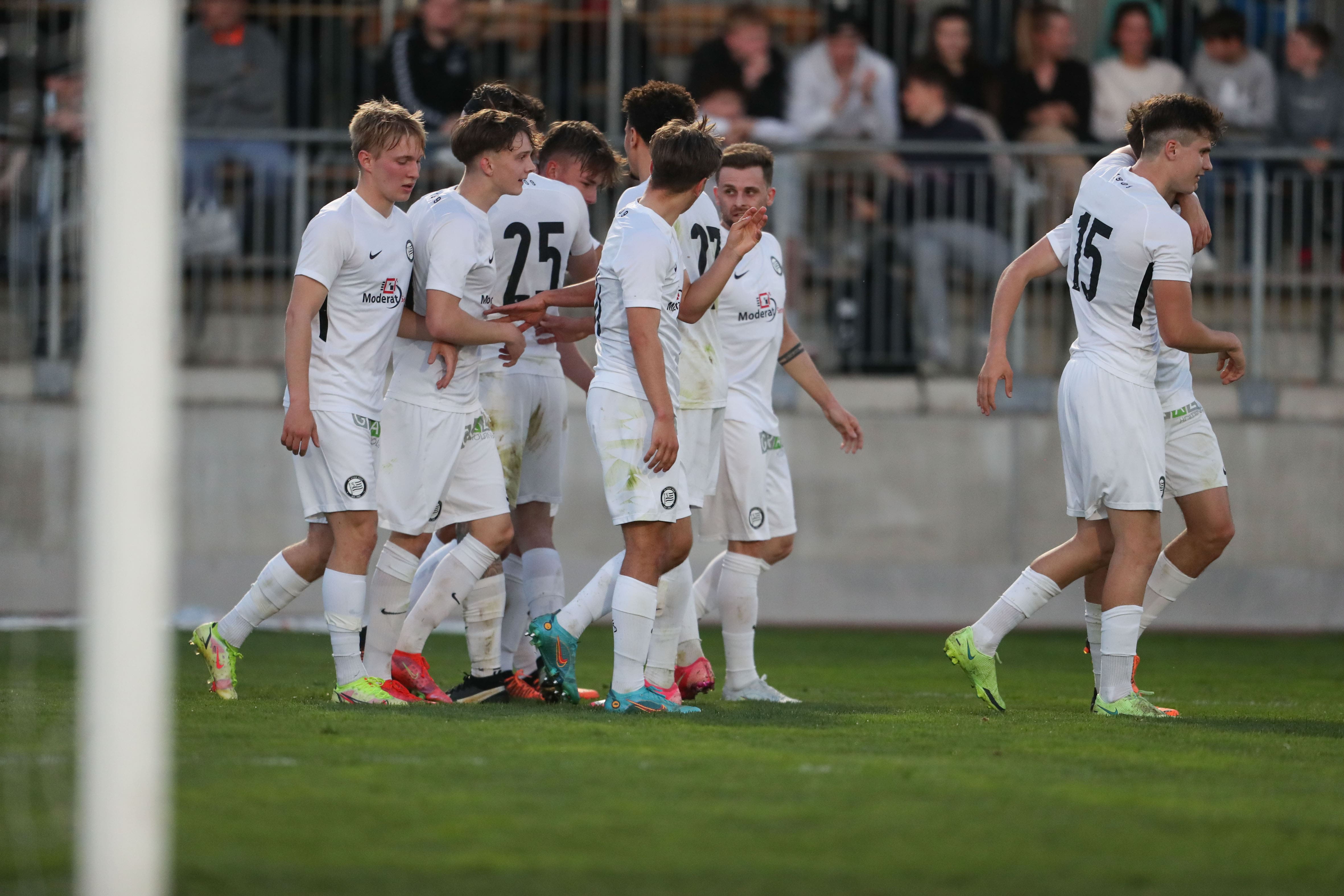 sturm graz ii vs st anna am aigen usv 40 140422 richard purgstaller min