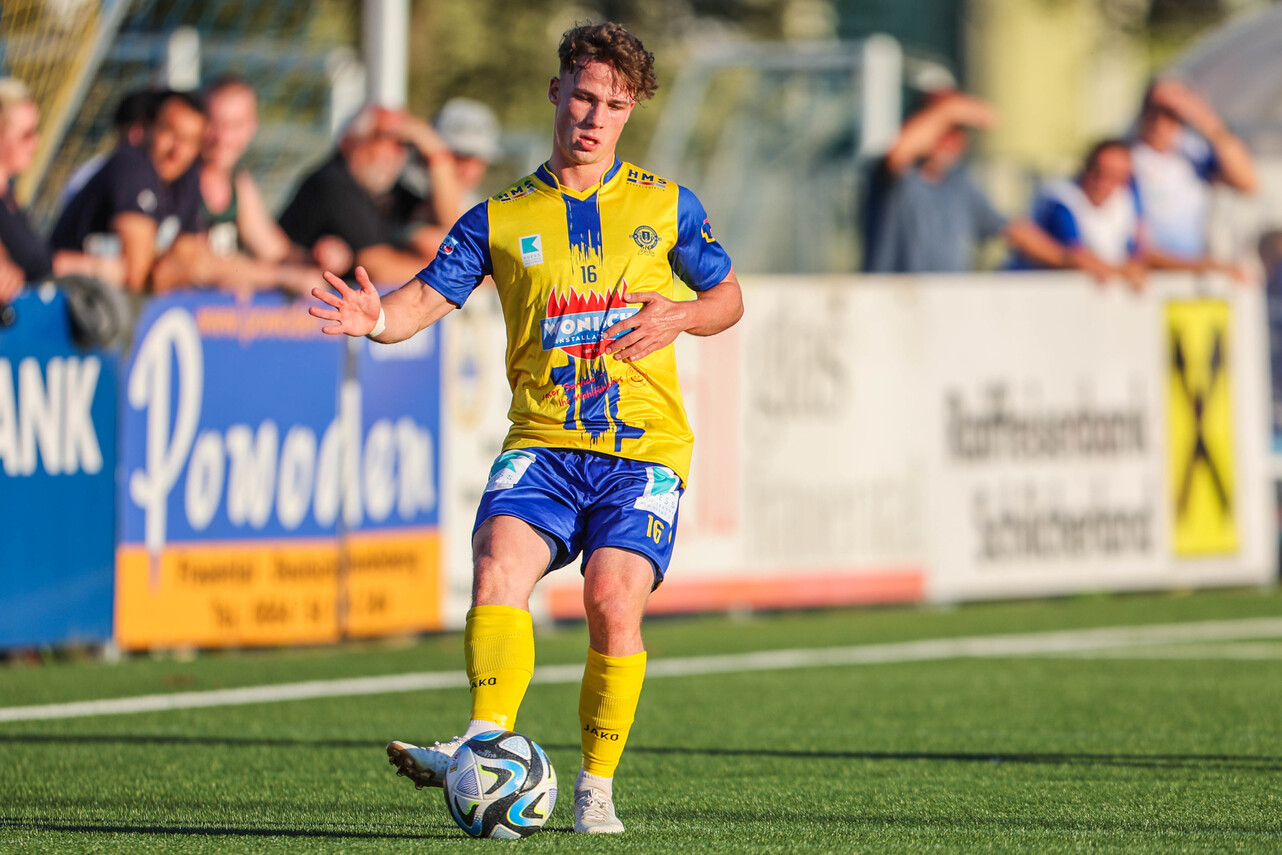Auch Andreas Fuchs kennt das blau-gelbe Trikot bereits