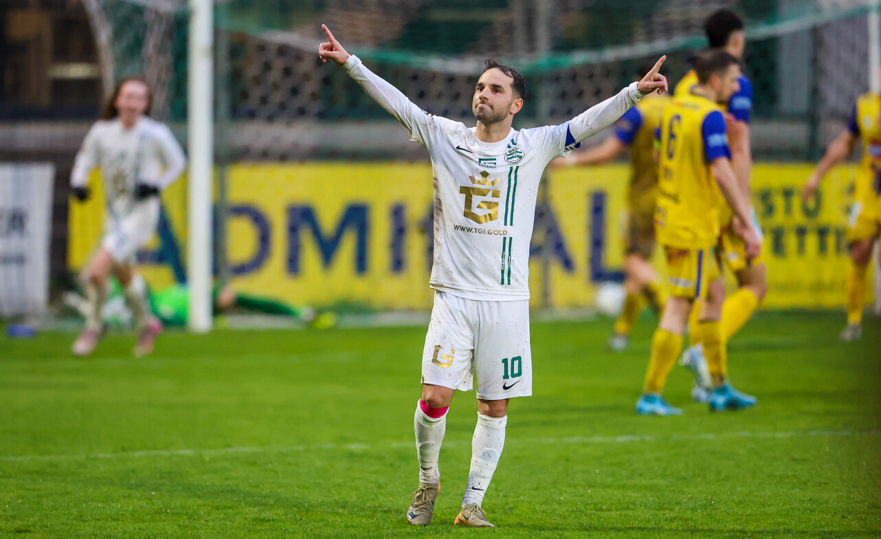 Kapitän Okan Aydin traf doppelt