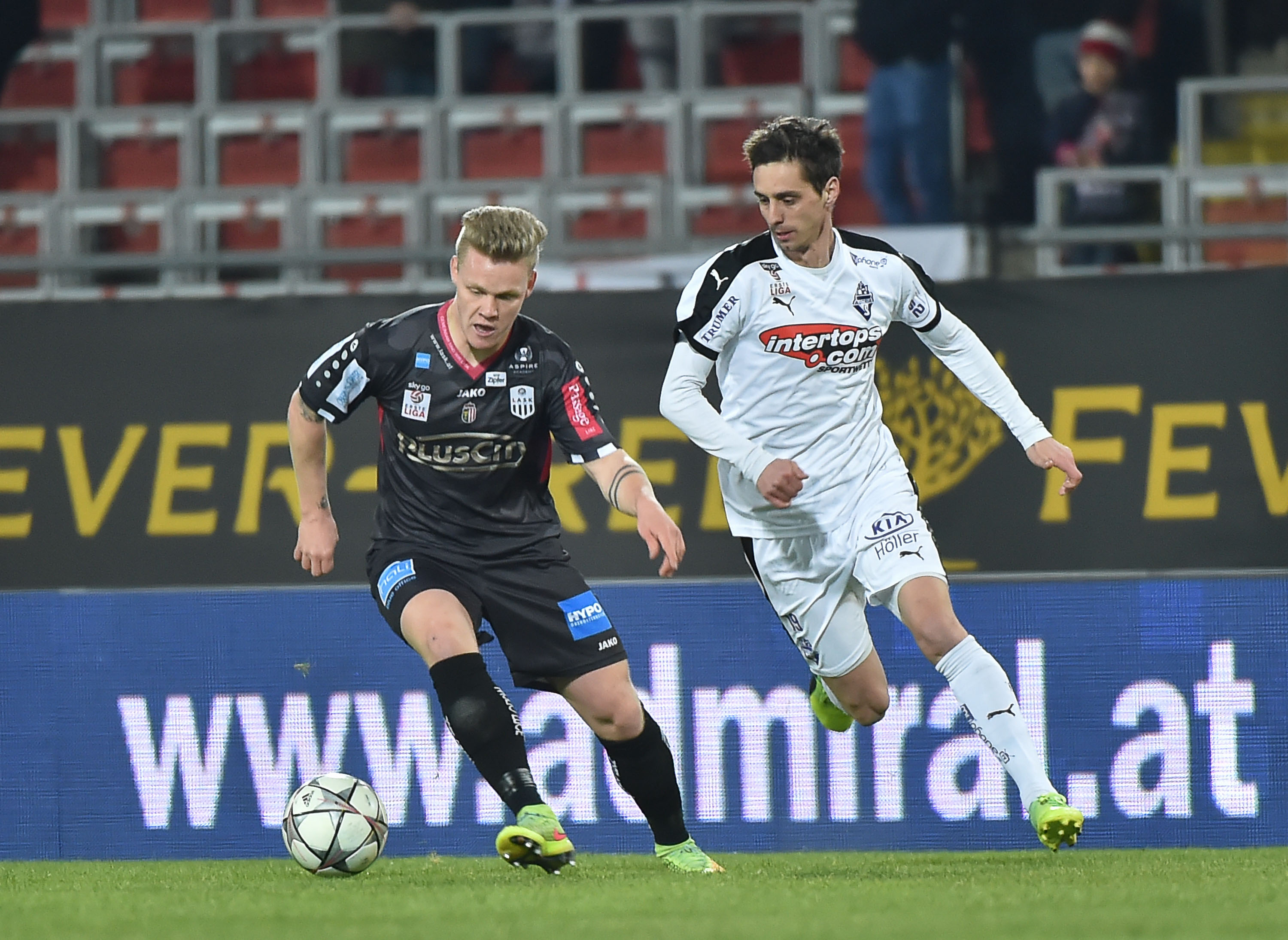 Fussball LASK Linz vs SV Austria Salzburg  18 03 2016-1-7