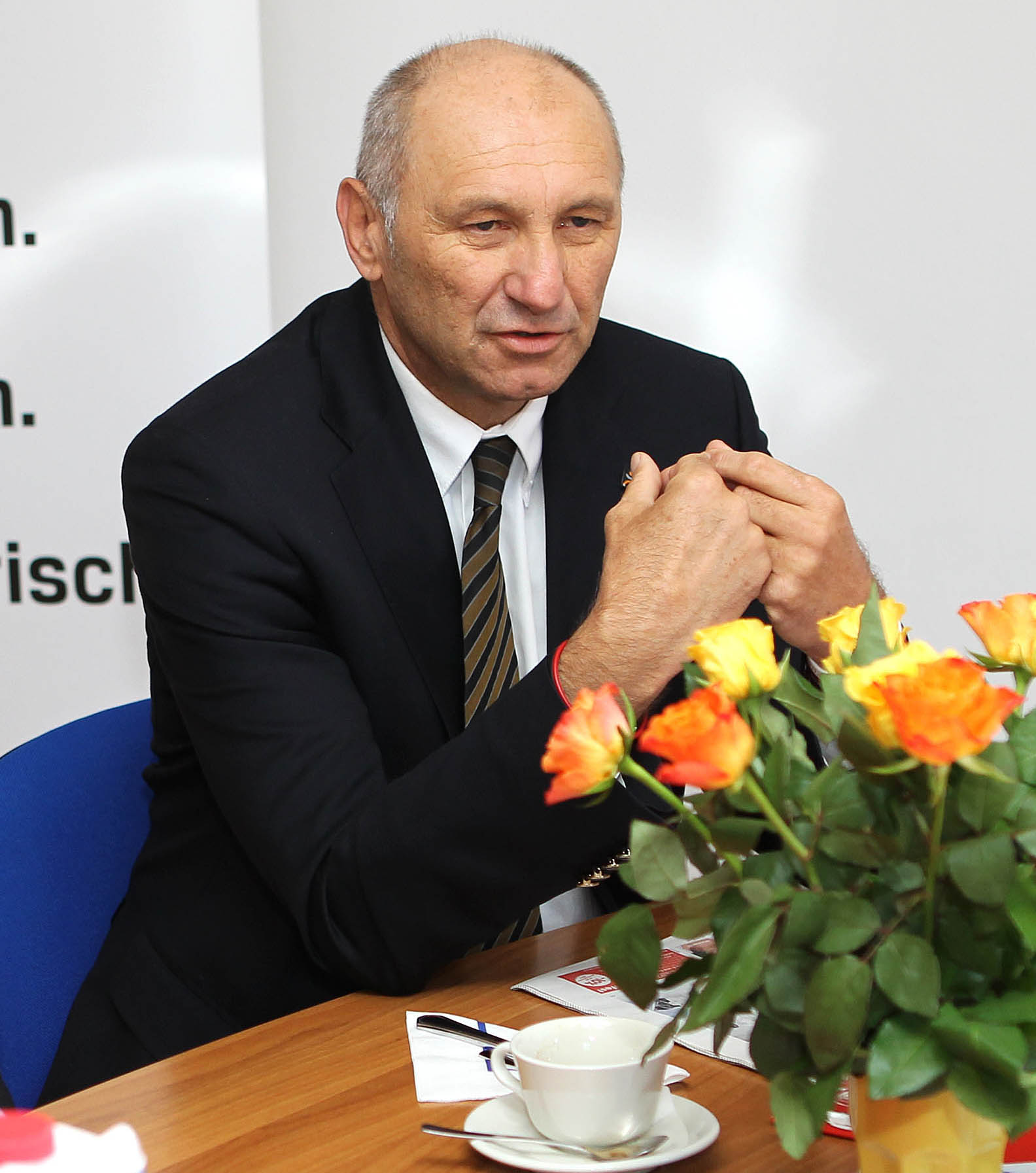 Manfred Mertel