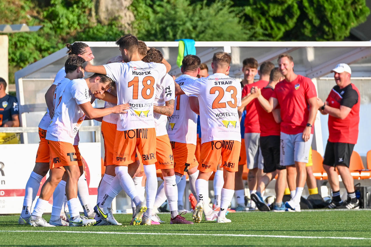 Zum Abschluss durfte der SV Wallern nochmal jubeln