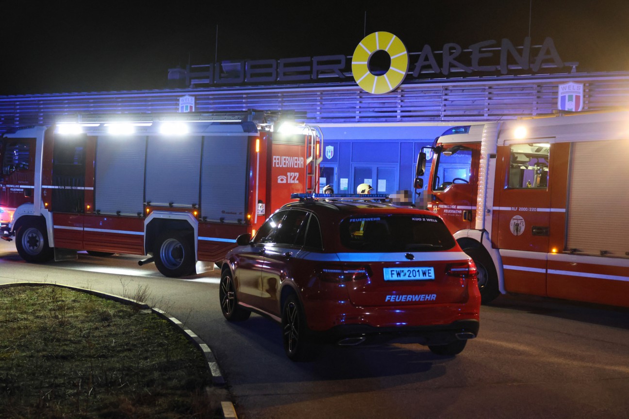 Brand in Technikraum einer Sportarena
