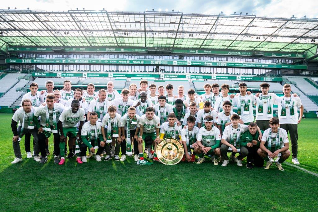 rapidII meisterfeier sk rapid mandl 2024 05 253